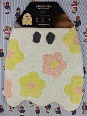 Pastel Floral White Ghost Spooky Spa Bath Collection Lrg Halloween Bath Mat